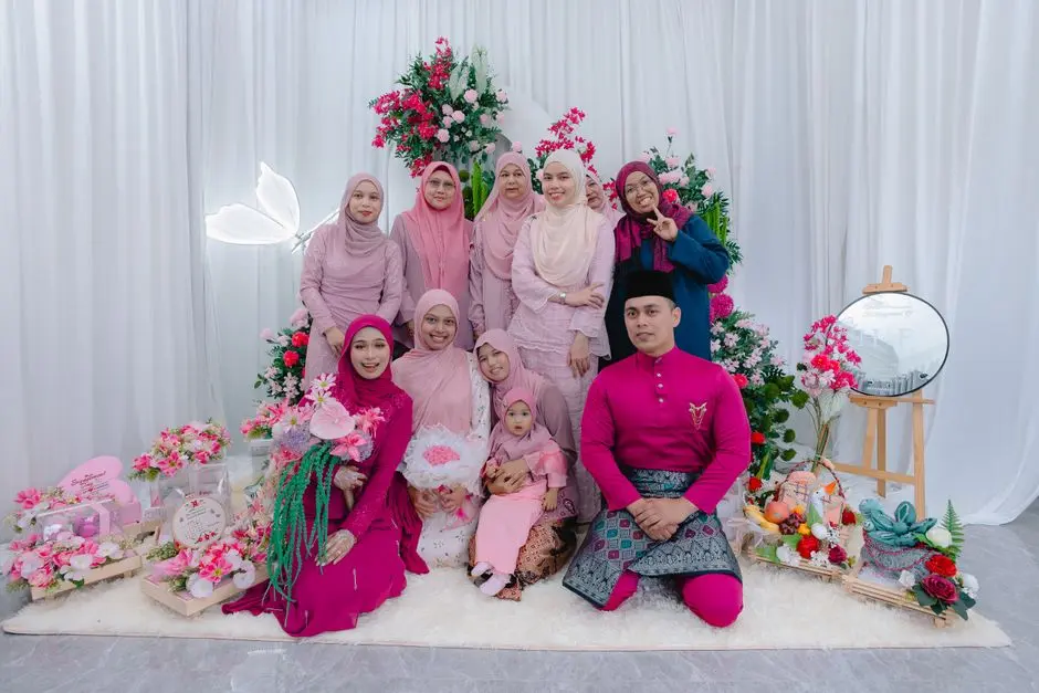 Harmoni Antara Keluarga: Cara Ibu Bekerja Membangun Sistem Pendukung Anak